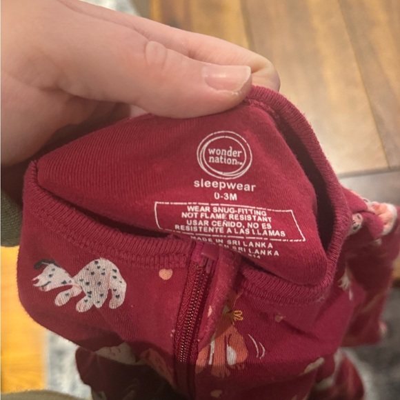 Wonder Nation Red and White Dog Footies - Picture 3 of 3